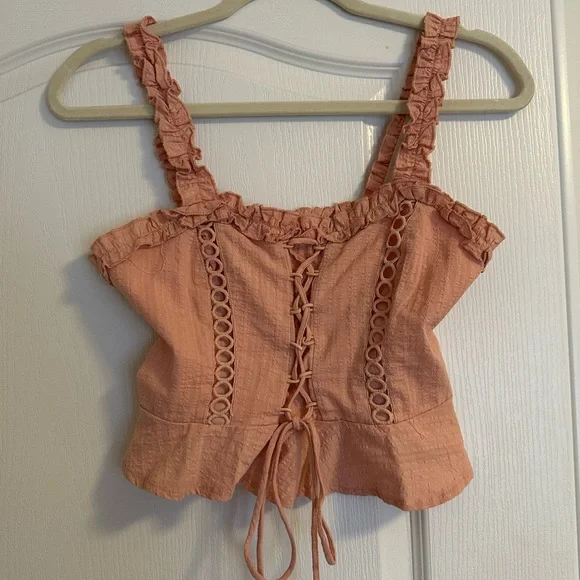 Tiger Mist Ruffle Crop Top - Picture 3 of 7